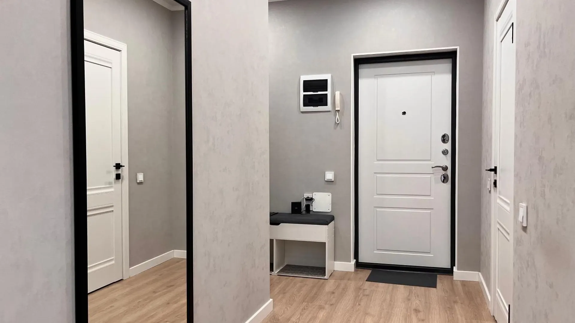 Elegant Raimbek Residence 1- 43, 1Br & Drinking Water As A Gift 알마티 카자흐스탄