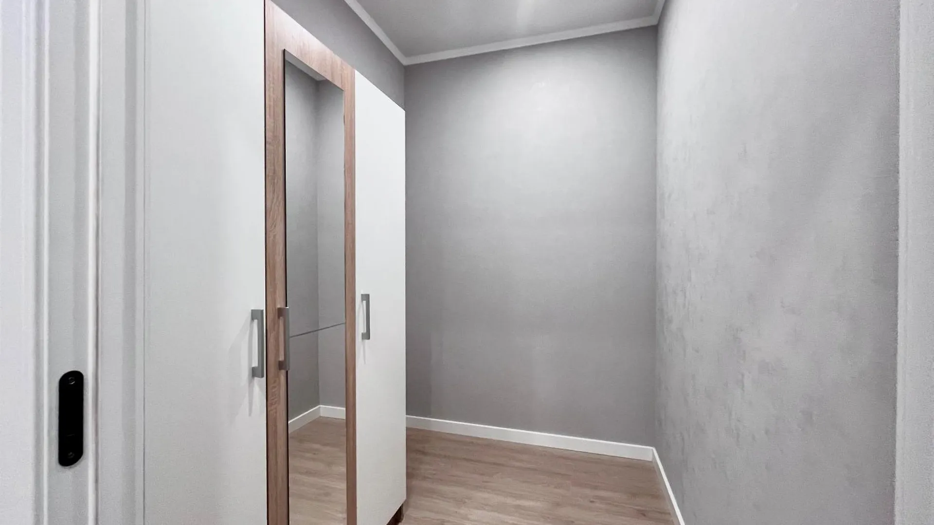 아파트 Elegant Raimbek Residence 1- 43, 1Br & Drinking Water As A Gift 알마티 카자흐스탄