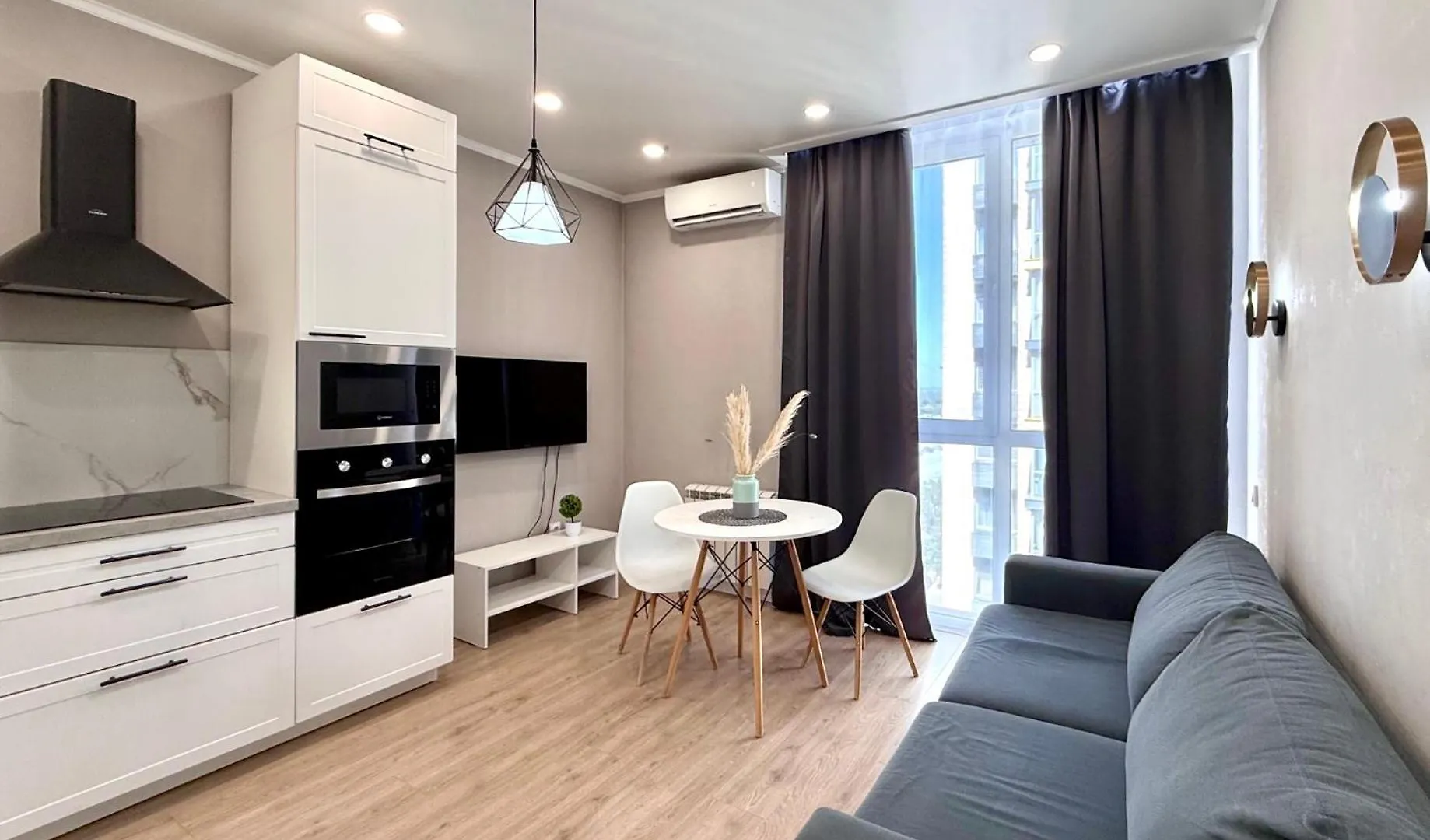 Elegant Raimbek Residence 1- 43, 1Br & Drinking Water As A Gift 알마티